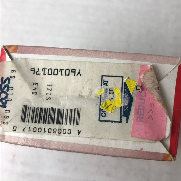 NIB - VINTAGE PORCELAIN KEEPSAKE Detailed Embossed Trinket Box with Gold Trim - Picture 10 of 12